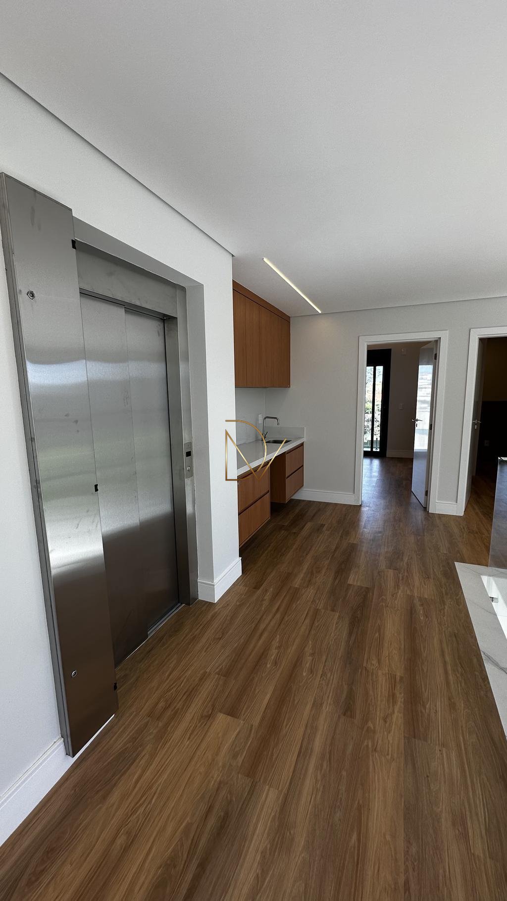 Casa à venda com 5 quartos, 5 suítes, 4 vagas e 374m² no Alphaville Dom Pedro 3, Campinas (SP) — foto 21 de 30