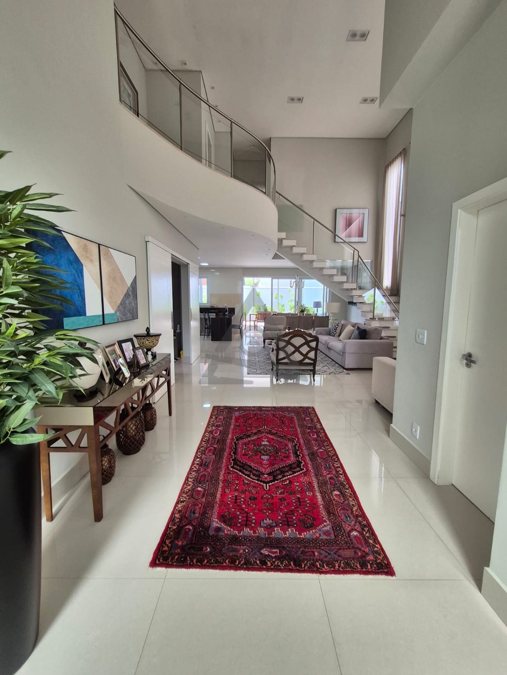 Casa à venda em Valinhos, Jardim Paiquerê, com 3 suítes, com 280 m²
