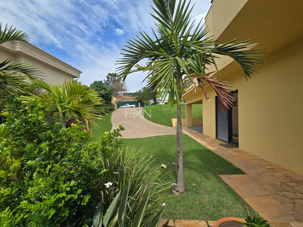 Casa à venda no Residencial Jatibela, com 3 suítes, com 264 m², Campinas 