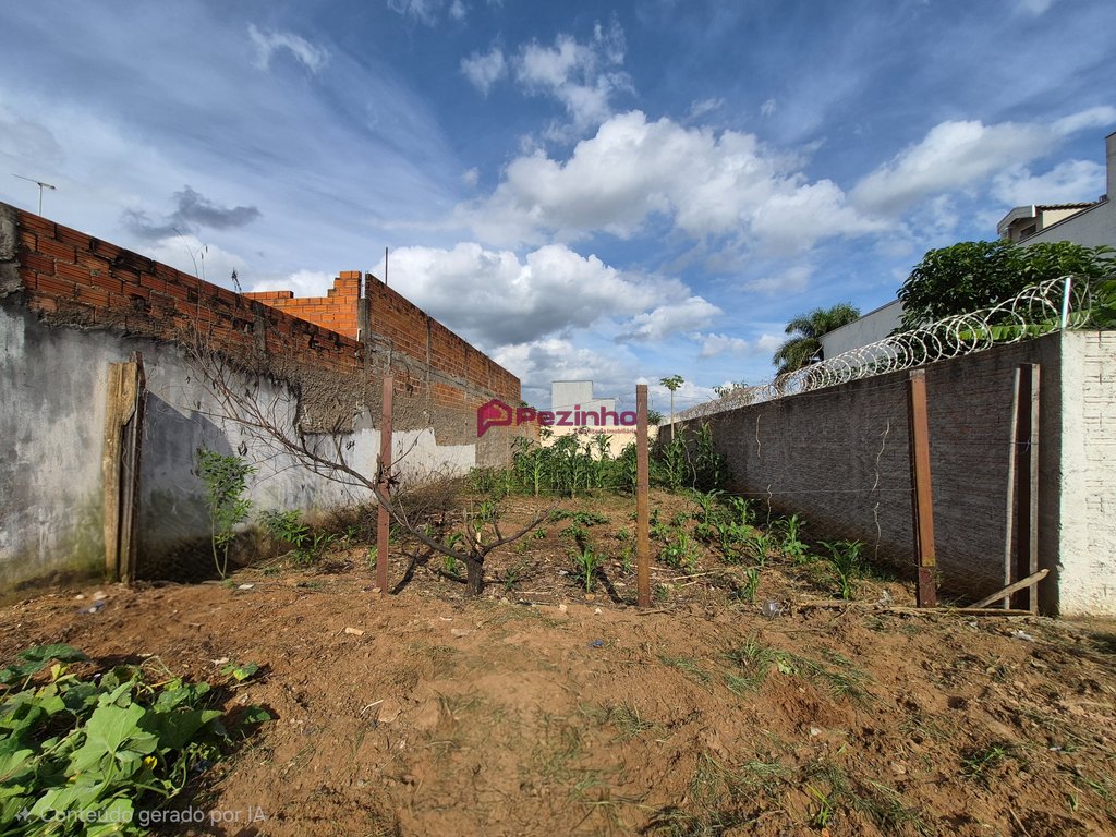Terreno à venda em Limeira, Residencial Palmeira Real, com 200 m²