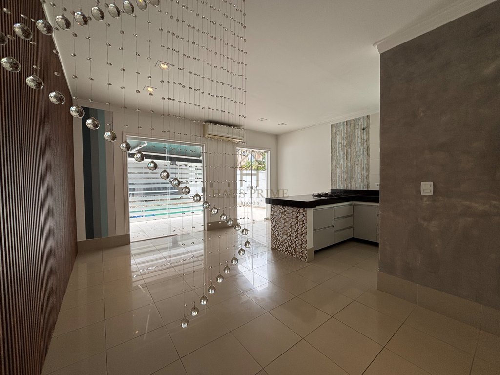 Casa à venda em Cotia, Chácara Canta Galo, com 3 suítes, com 110 m²