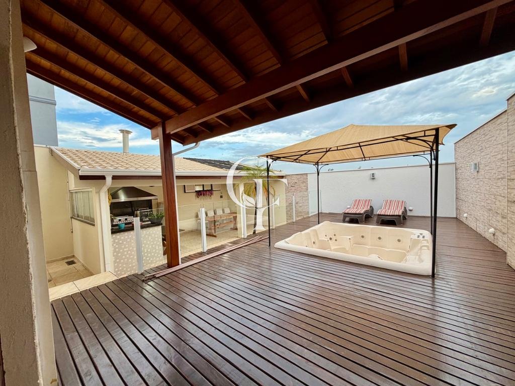 Casa à venda em Campinas, Vila Nogueira, com 3 quartos, com 249 m²