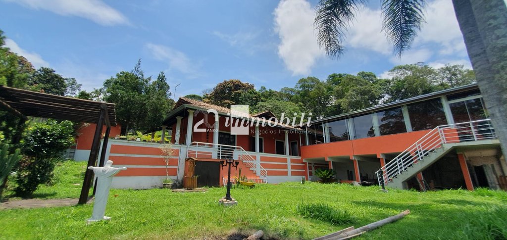 Chácara à venda em Cotia, Chácara Santa Maria, com 2 suítes, com 1139 m²