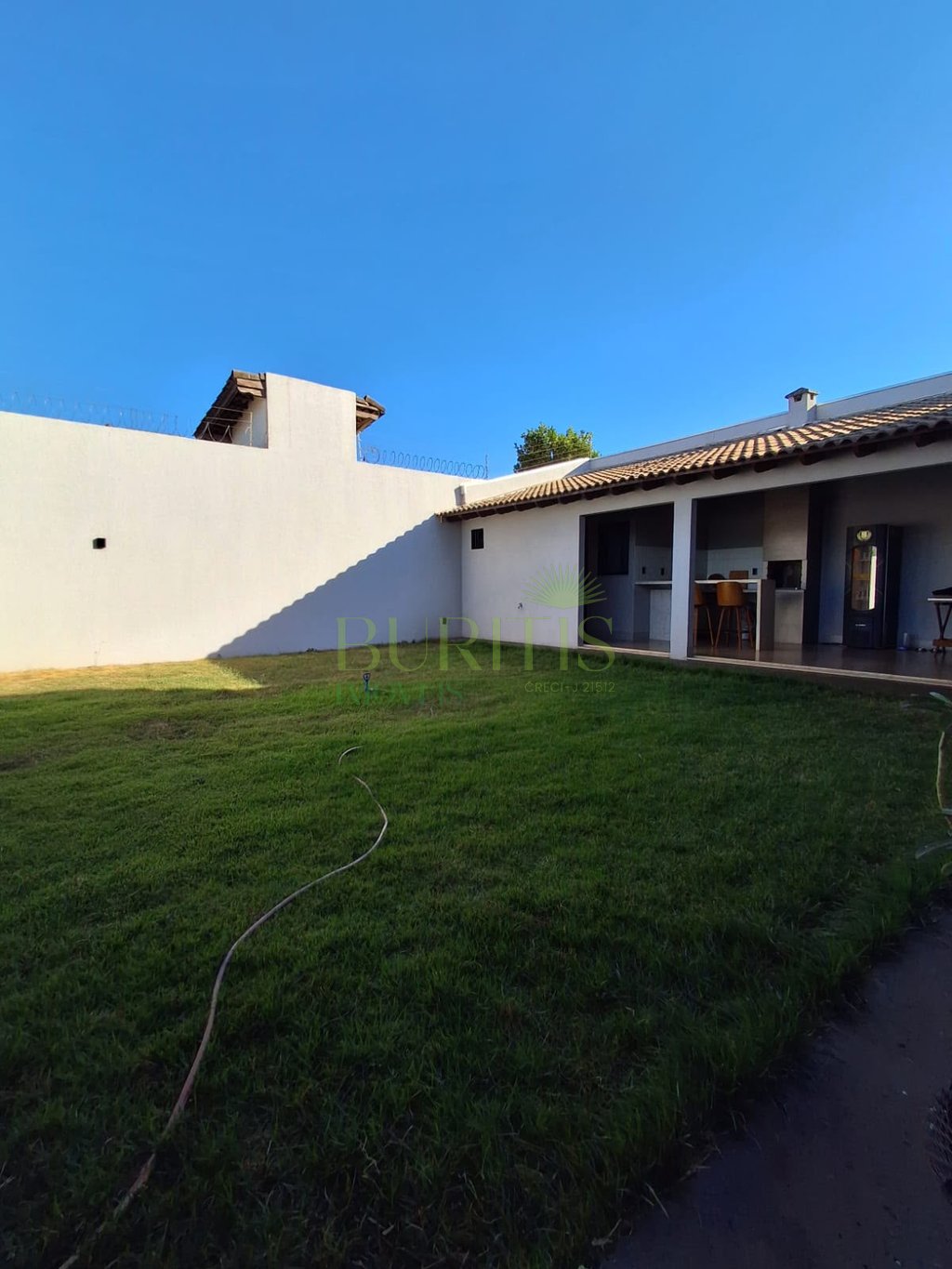 Casa à venda em Rio Verde, Residencial Parque dos Ipês, com 3 quartos, com 154 m²