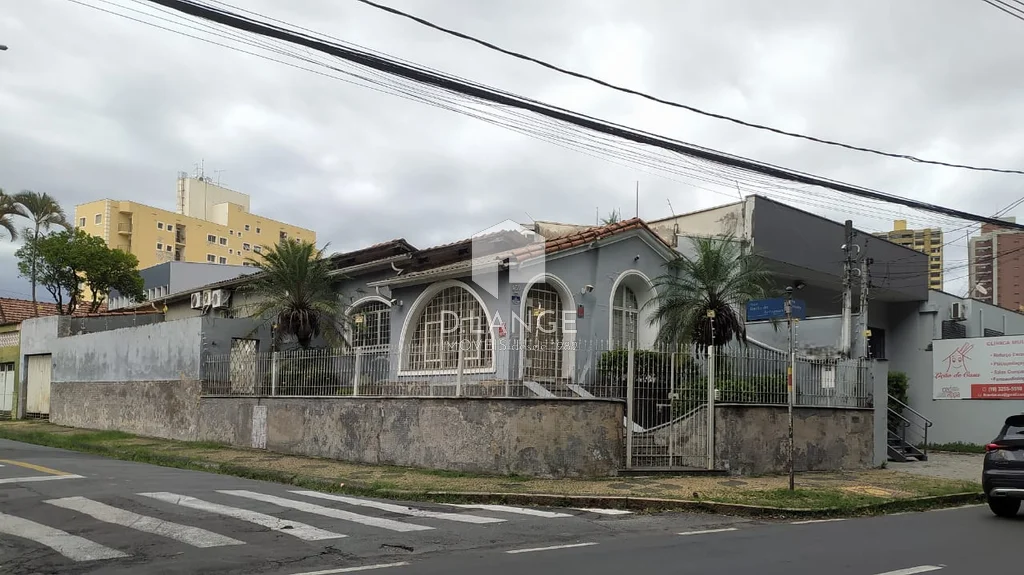 Casa comercial para alugar no bairro Bosque em Campinas - SP