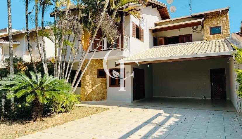 Casa à venda em Paulínia, Parque Brasil 500, com 3 suítes, com 266.42 m²
