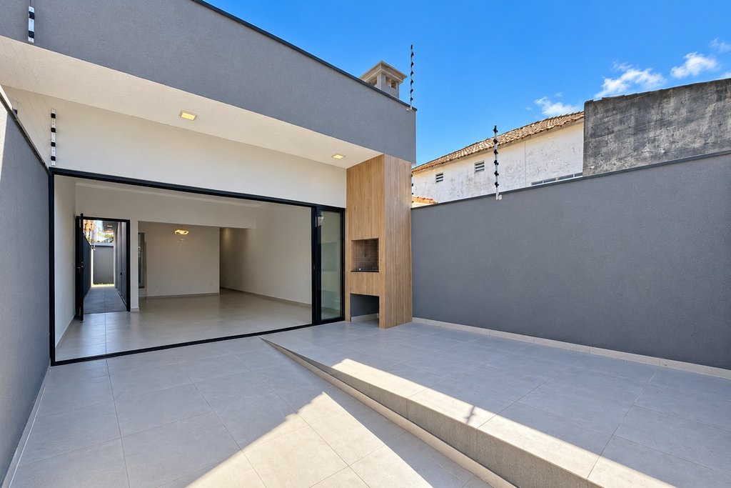 Casa à venda em Peruíbe, Centro, com 2 quartos, com 70 m²