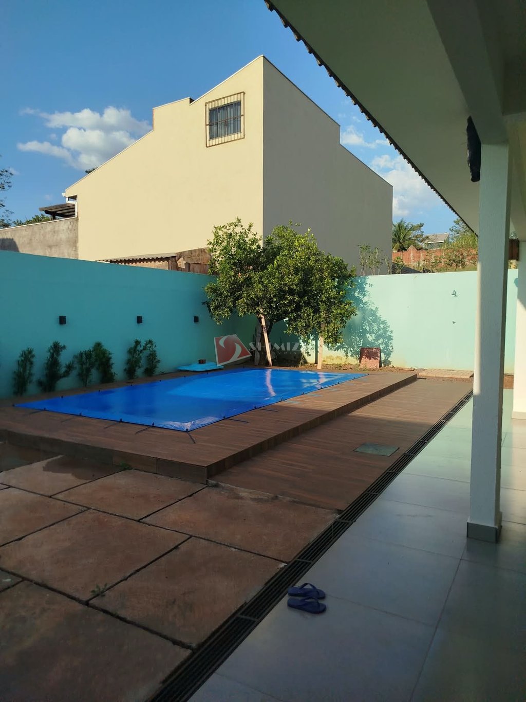 Casa à venda em Doutor Camargo, Jardim Nova Independência, com 3 suítes, com 250 m²