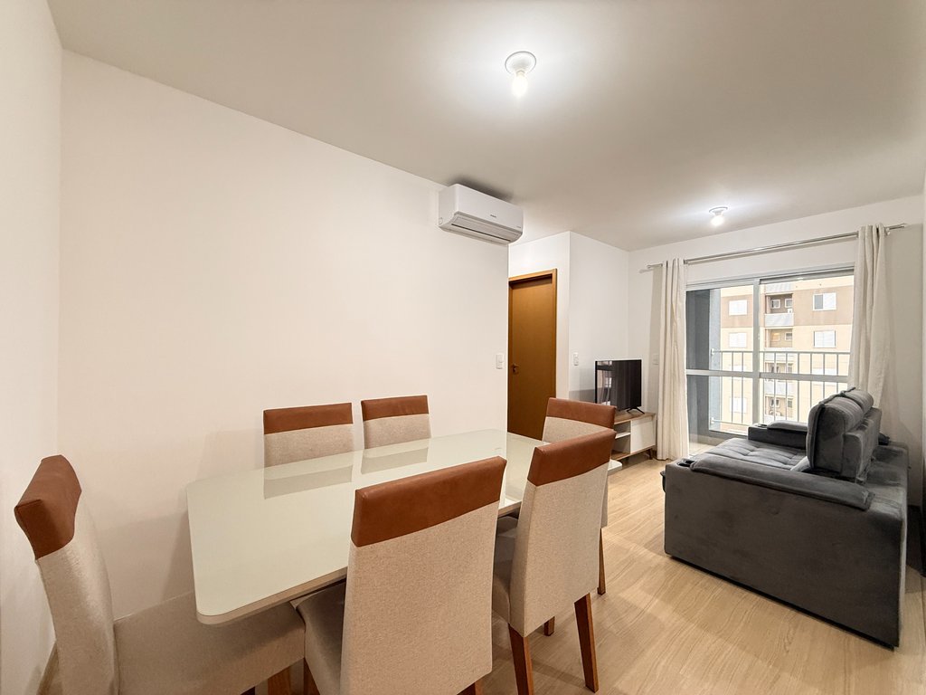 Apartamento para alugar em Maringá, Jardim Aclimação, com 2 quartos, com 51.77 m²