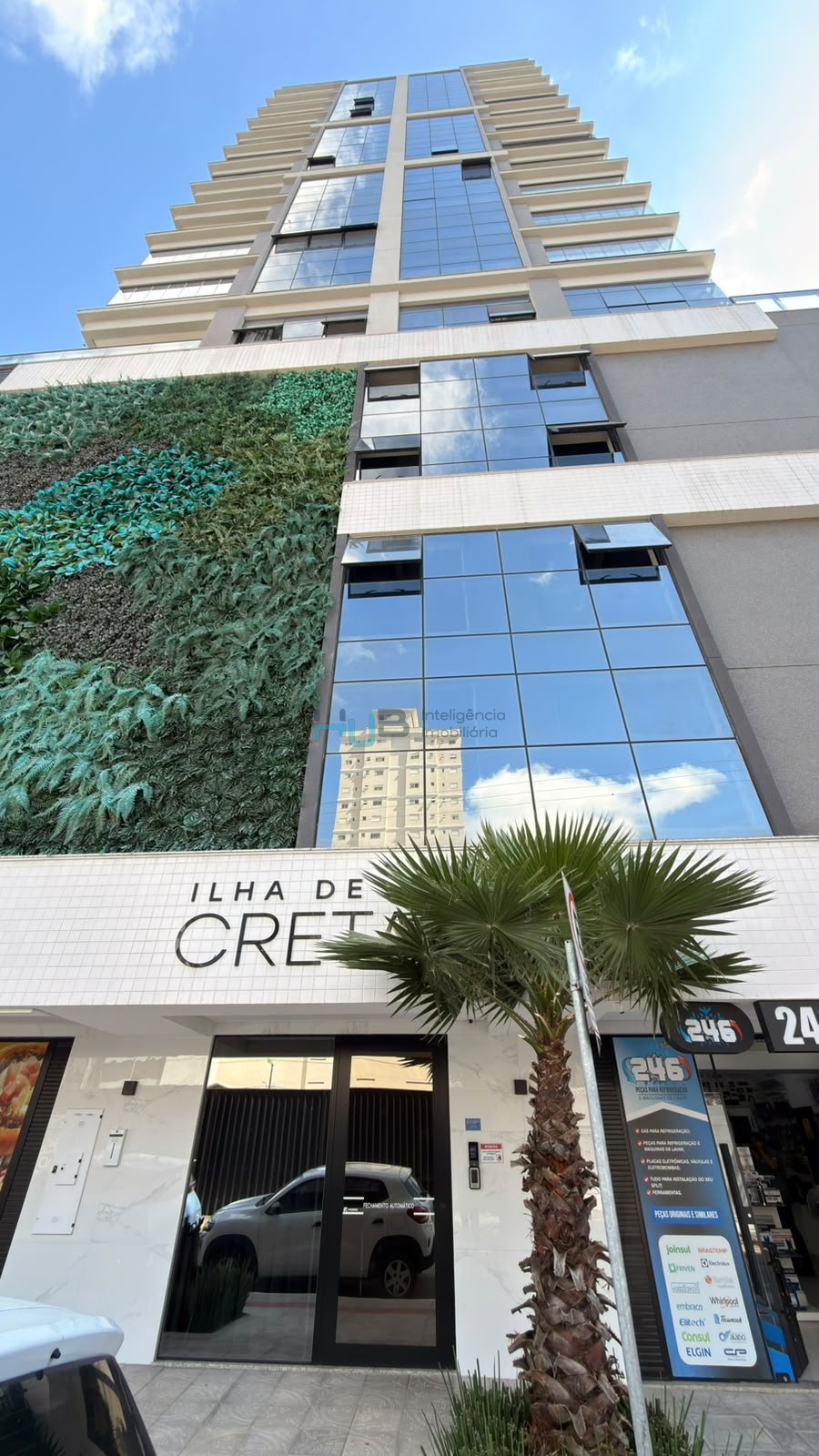 Apartamento à venda em Itapema, Meia Praia, com 3 suítes, com 128 m², Ilha de Creta