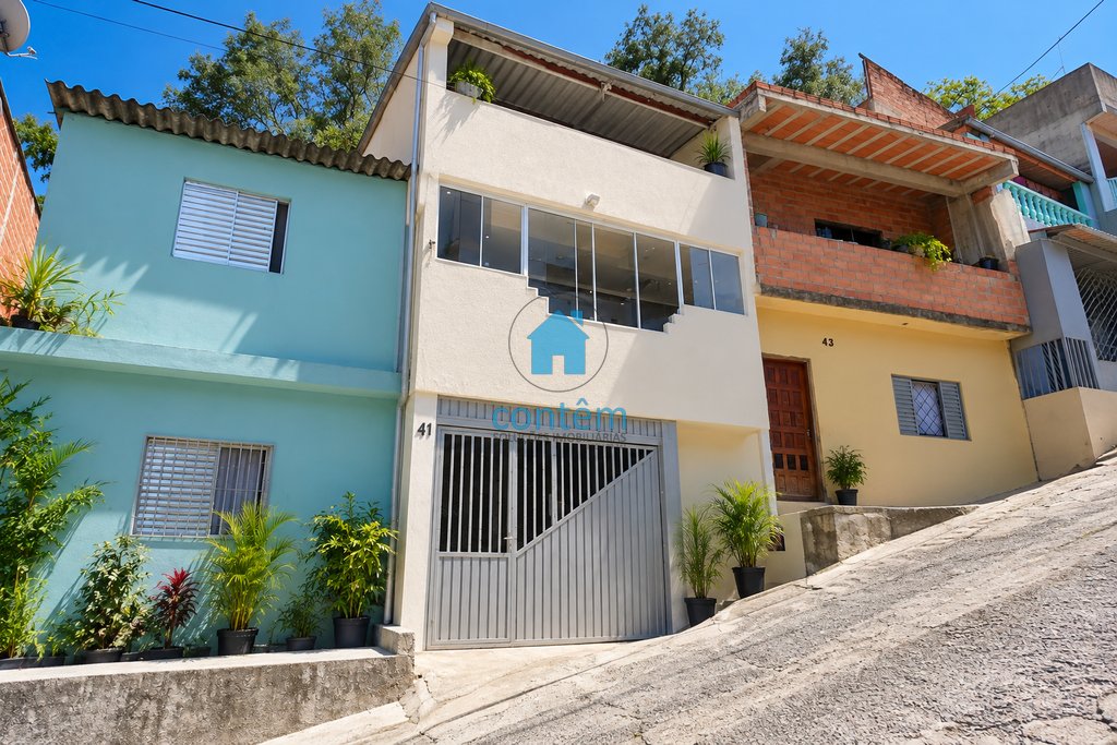 Sobrado à venda em Osasco, Portal D'Oeste, com 2 quartos, com 188 m²