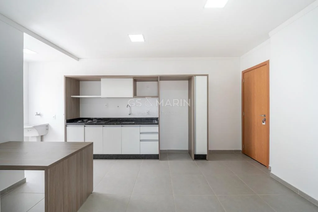 Apartamento com 2 quartos para locação no Centro de Londrina, no Edifício Florenza