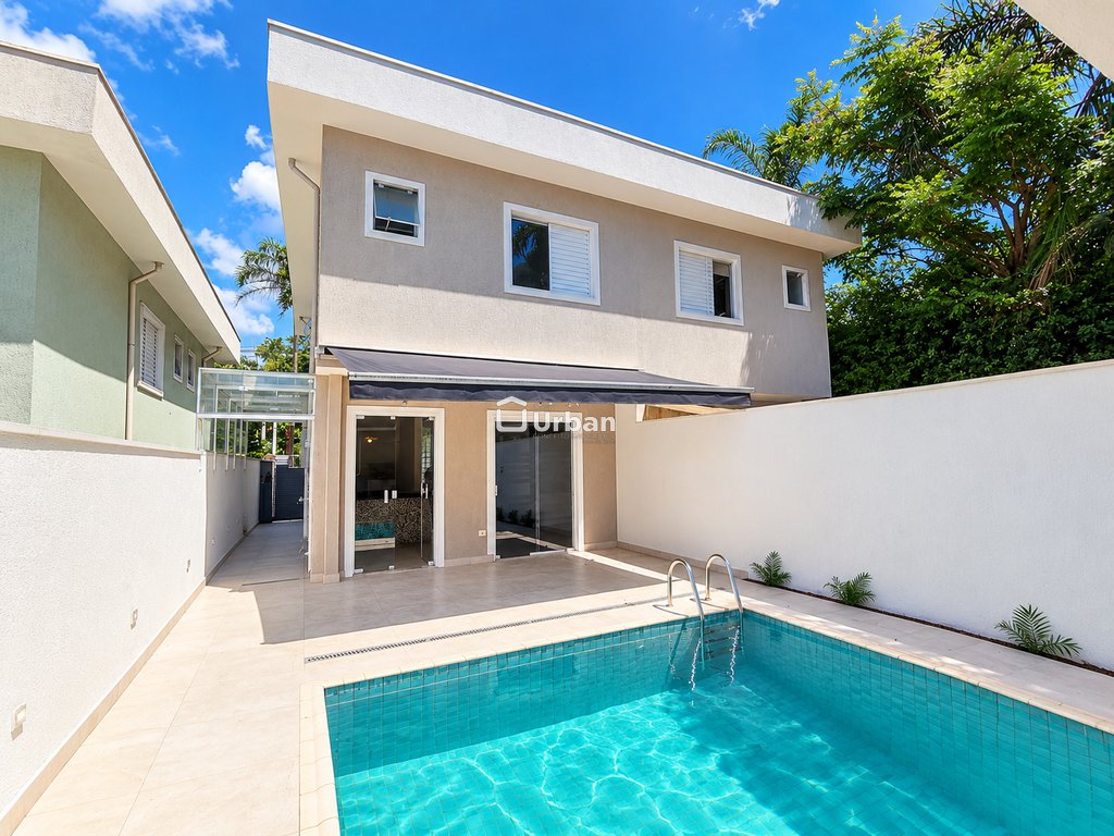 Casa à venda em Cotia, Granja Viana, com 4 quartos, com 115 m²