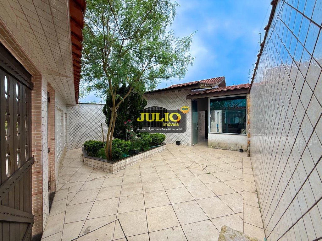 Casa à venda em Mongaguá, Flórida Mirim, com 2 quartos, com 116.37 m²