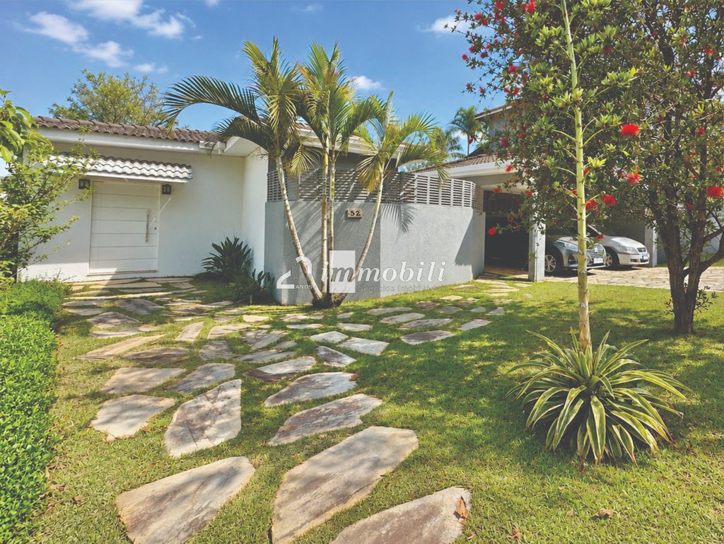 Casa à venda em Cotia, Pitas, com 3 suítes, com 210.63 m², Quinta de São Fernando