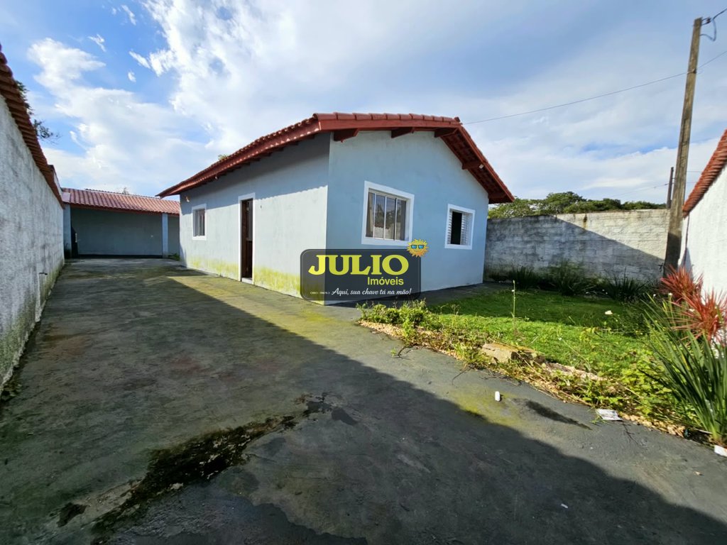 Casa à venda em Itanhaém, Balneário Gaivotas, com 2 quartos, com 70 m²