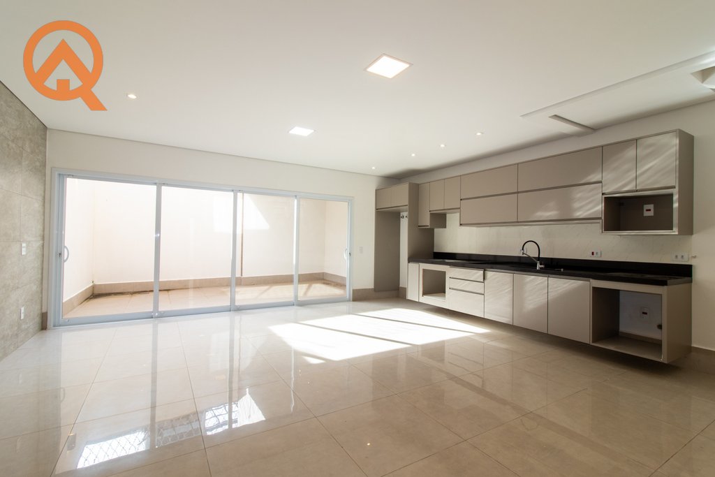 Casa com 3 Suítes no Taquaral - Quinta de Miranda