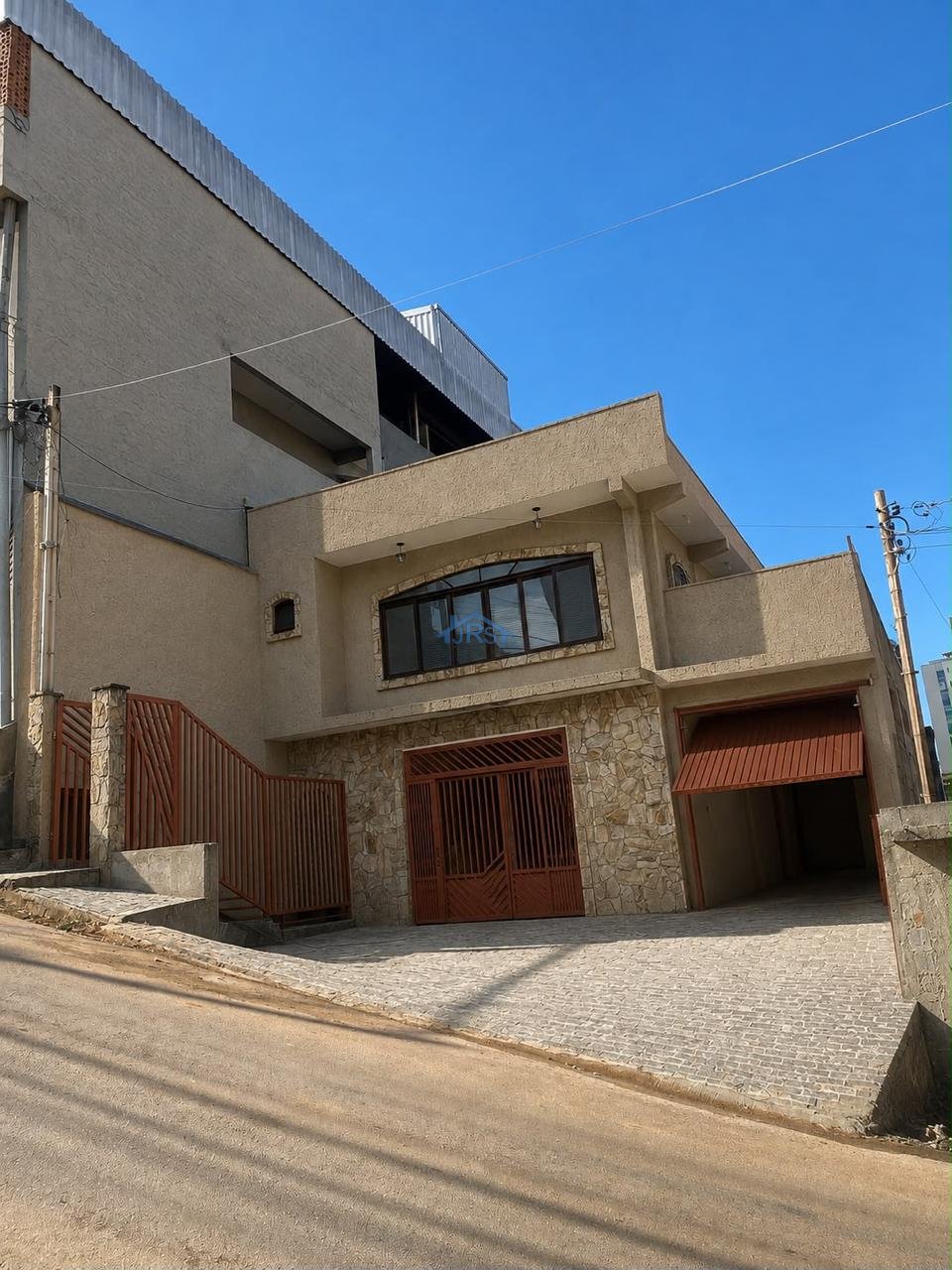 Casa para alugar em Barueri, Vila São Jorge, com 14 quartos, com 160 m²