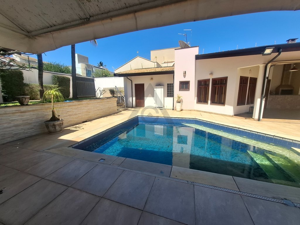 Casa à venda e para alugar em Campinas, Parque Alto Taquaral, com 3 suítes, com 381 m²