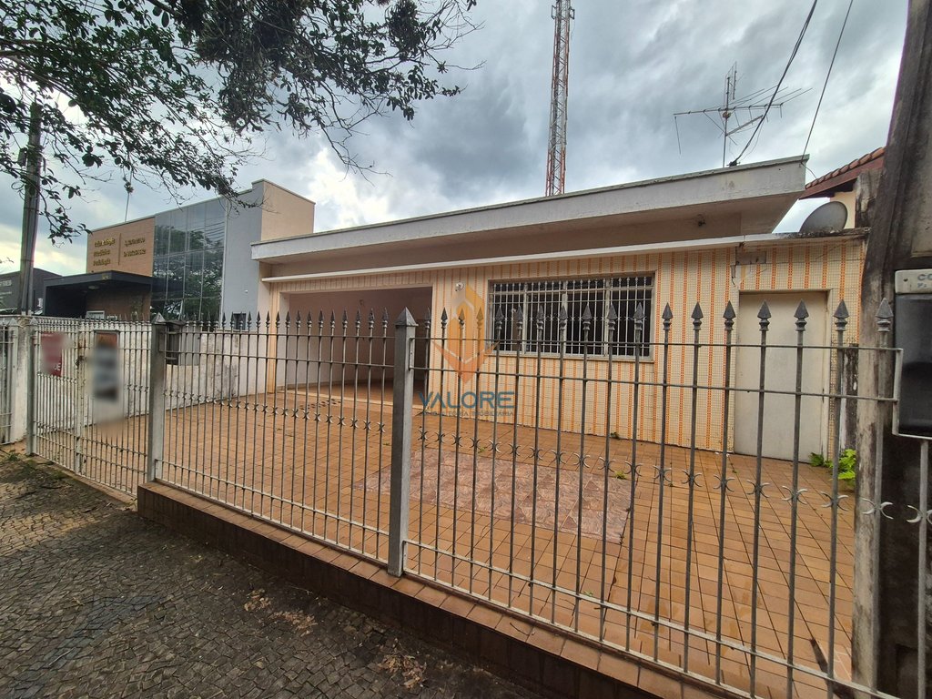 Casa com 3 Quartos (1 suíte) à venda no centro de Barão Geraldo