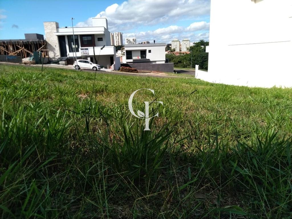 Terreno à venda em Paulínia, Jardim Ypê, com 326.58 m², Condomínio La Dolce Vita
