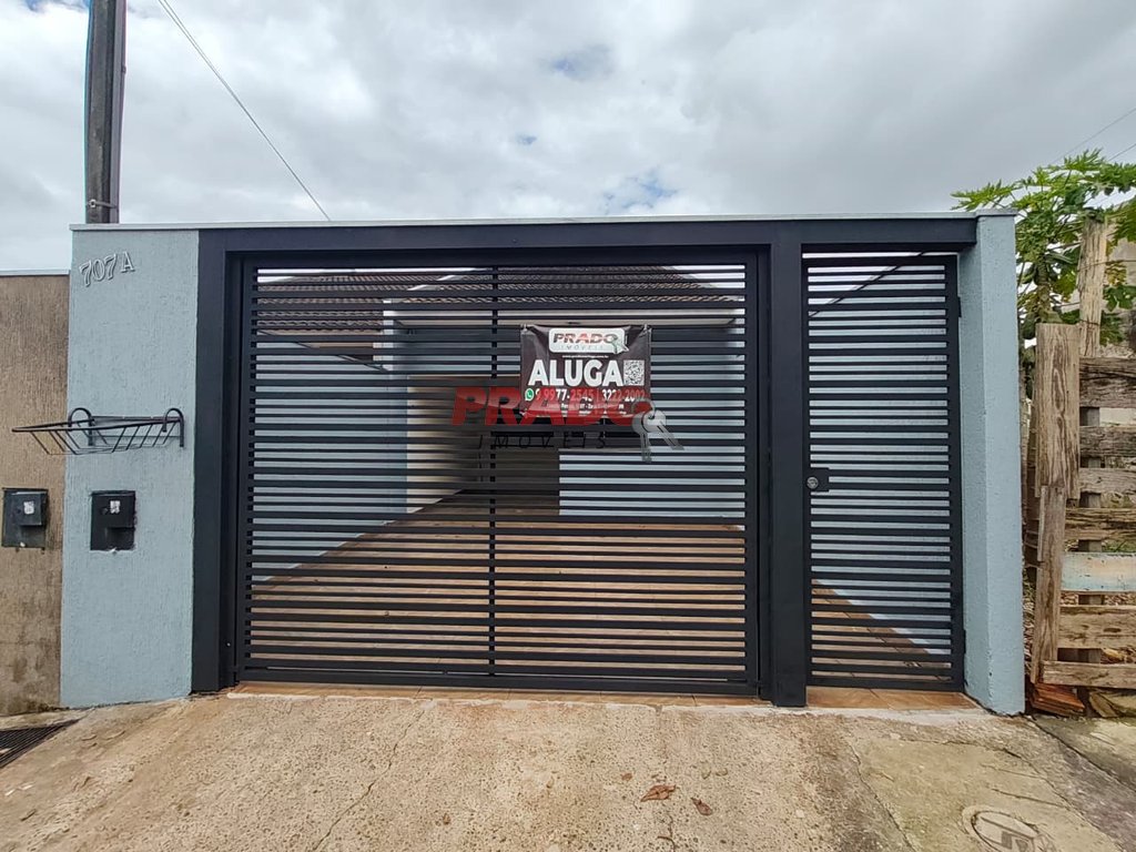 Casa para alugar em Sarandi, Parque Alvamar II, com 3 quartos, com 85 m²