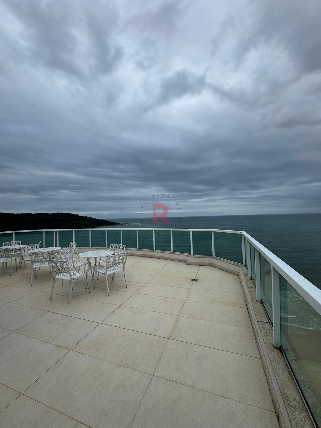 Cobertura à venda em Guarapari, Praia do Morro, com 4 suítes, com 497 m²