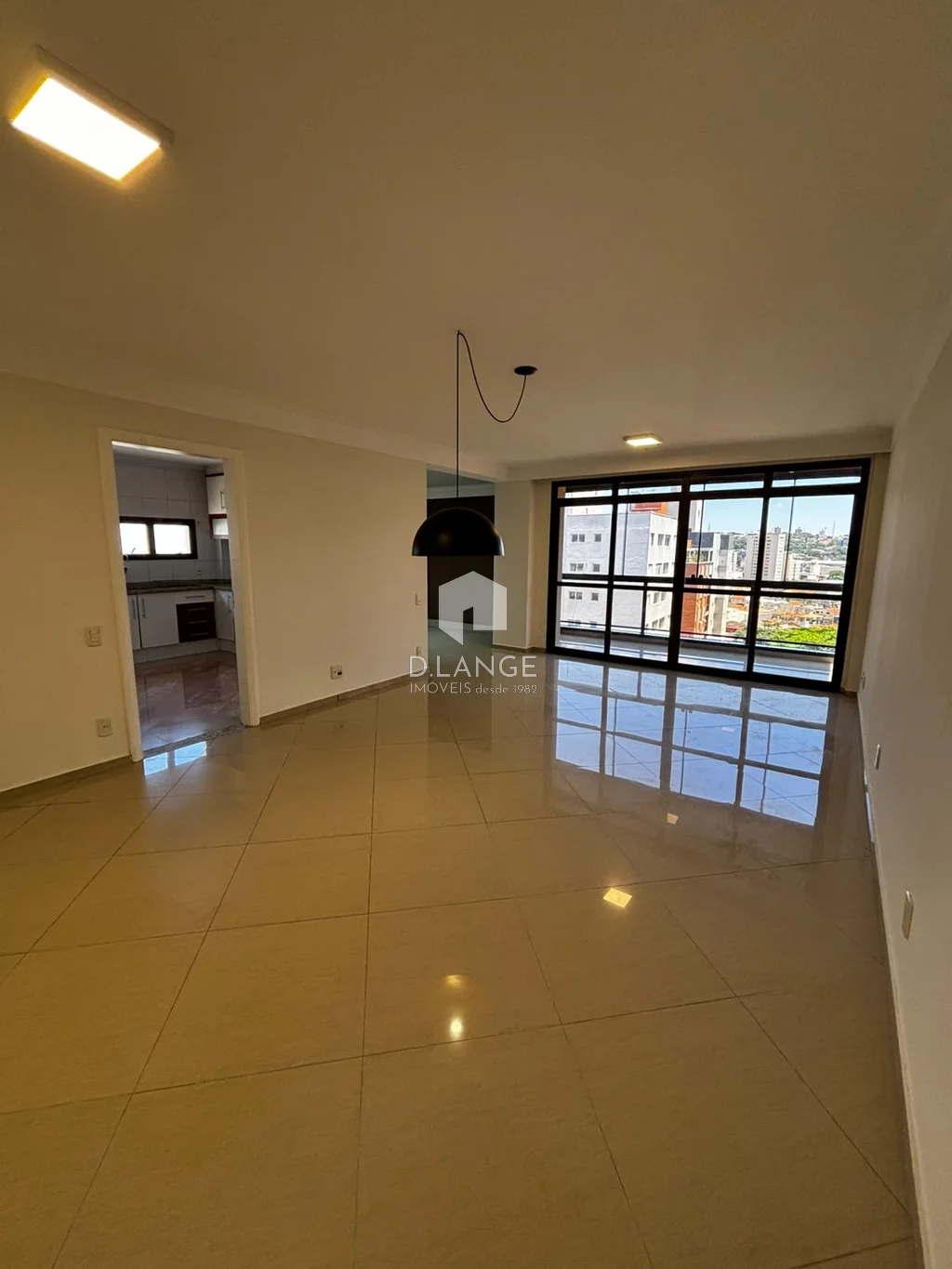 Apartamento à venda no bairro Cambuí em Campinas - SP