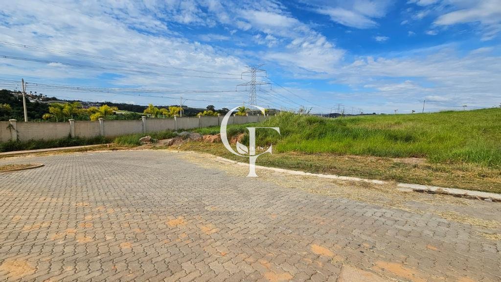 Terreno à venda em Campinas, Sousas, com 638.63 m², Condominio Residencial Ville Sainte Anne