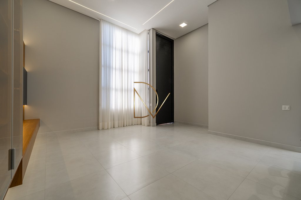 Casa à venda com 3 quartos, 3 suítes, 4 vagas e 188m² no Jardim Residencial Dona Lucilla, Indaiatuba (SP) — foto 4 de 30