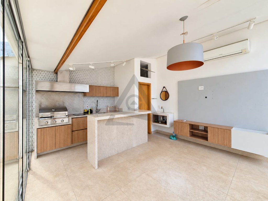 Casa à venda em Paulínia, Jardim Planalto, com 3 quartos, com 200 m², Terras do Fontanário