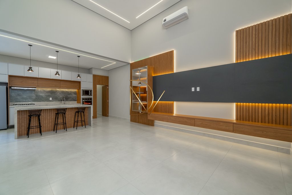Casa à venda com 3 quartos, 3 suítes, 4 vagas e 188m² no Jardim Residencial Dona Lucilla, Indaiatuba (SP) — foto 10 de 30