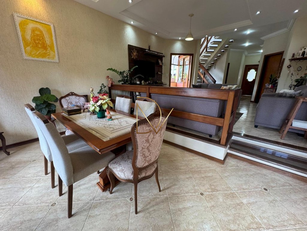 Casa à venda com 3 quartos, 5 banheiros, 4 vagas e 308m² no Vila Marieta, Campinas (SP) — foto 8 de 30