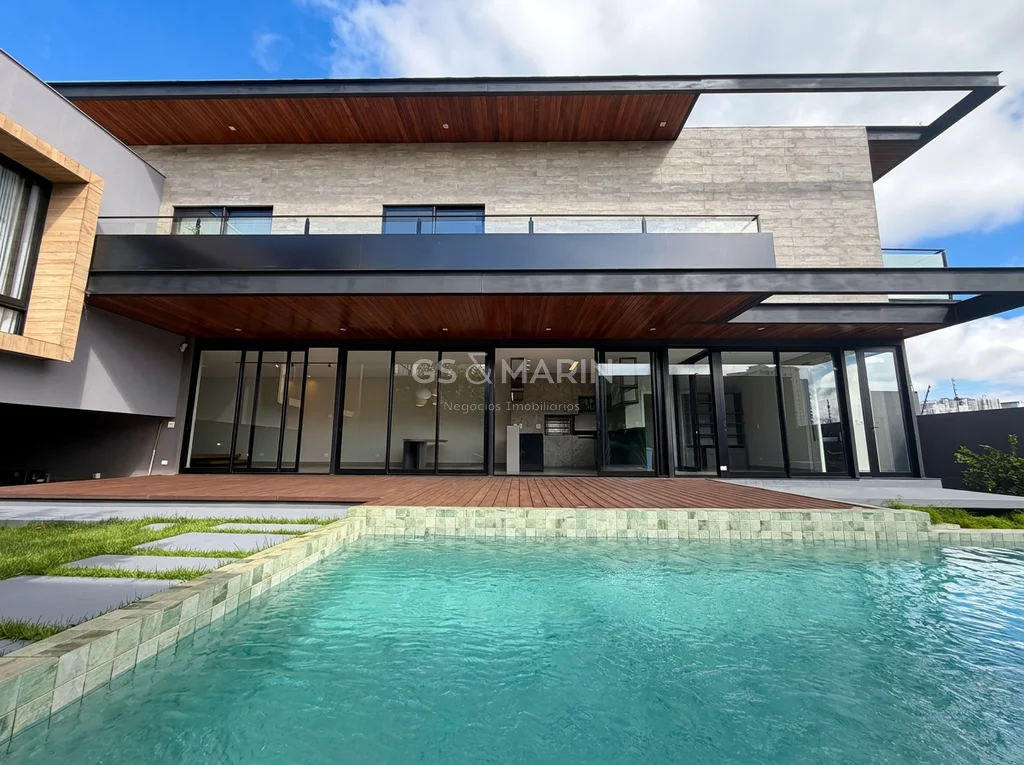 Casa com 3 suítes para alugar em Londrina, Parque Residencial Alcântara, com 380 m²