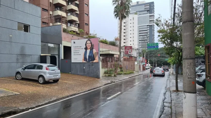 Salão para alugar em Campinas, Cambuí, com 200 m²