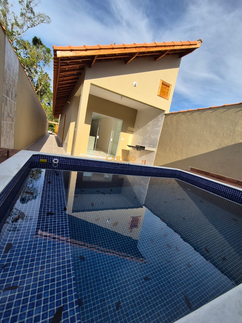 Casa à venda em Itanhaém, Verde Mar, com 2 quartos, com 67.2 m²