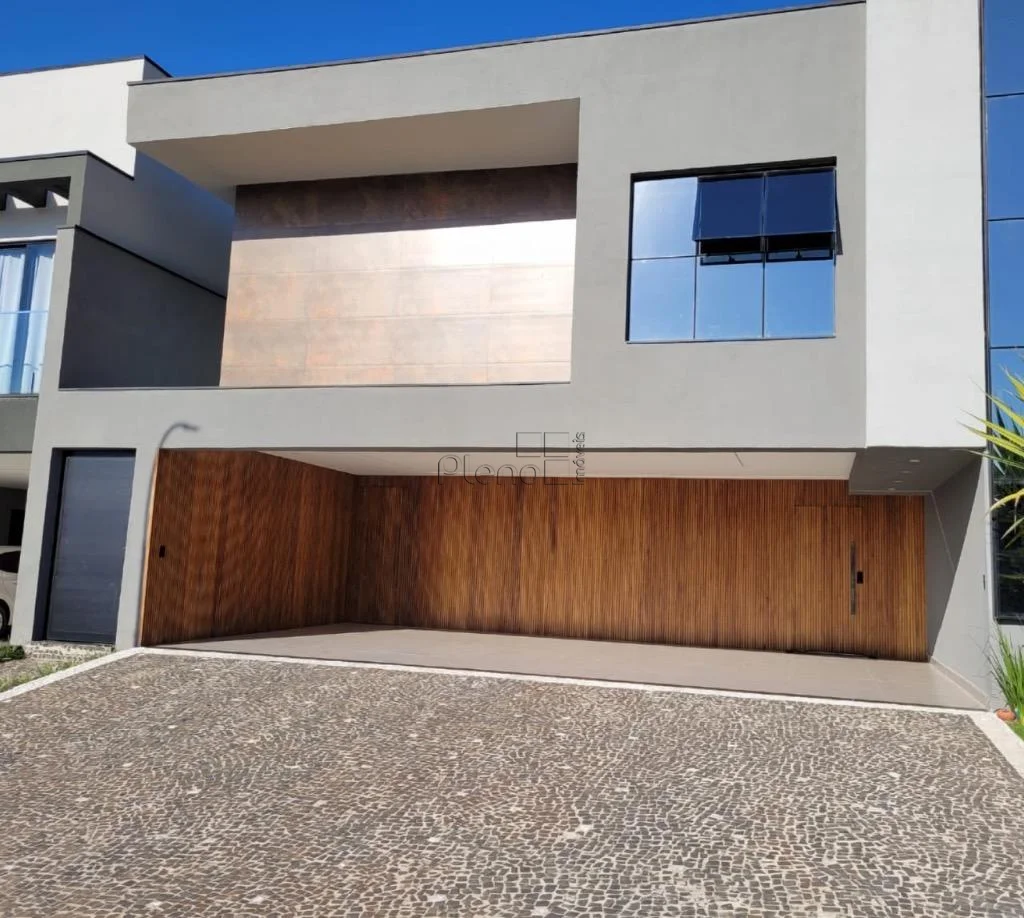 Sobrado à venda em Valinhos, Residencial Mont Alcino, com 3 suítes, com 246 m²