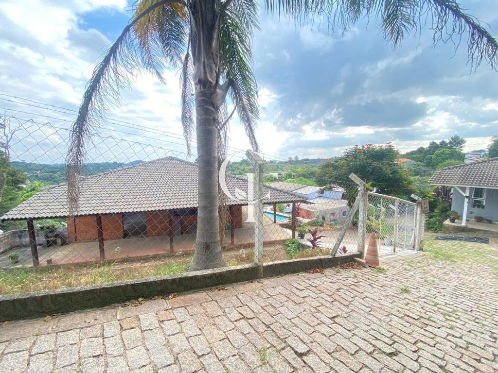 Chácara com 4.000m² à venda, em Valinhos.