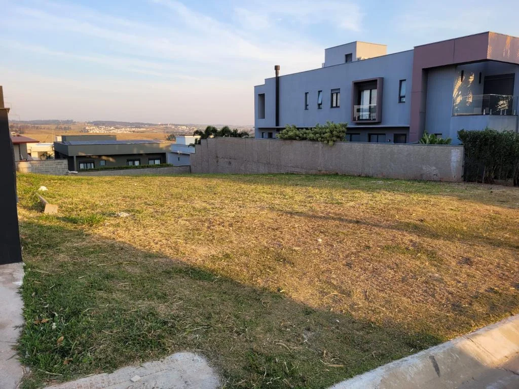 Terreno à venda em Campinas, Loteamento Mont Blanc Residence, com 702 m²