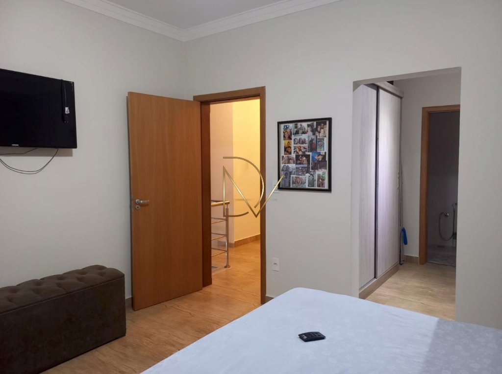 Casa à venda com 3 quartos, 3 suítes, 4 vagas e 233m² no Residencial Real Parque Sumaré, Sumaré (SP) — foto 27 de 30