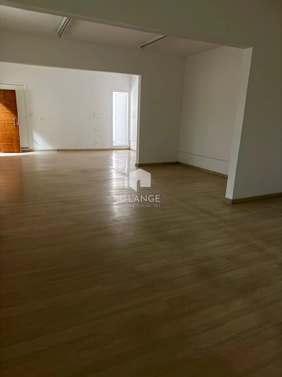 Sala comercial à venda / para alugar no bairro Centro em Campinas - SP