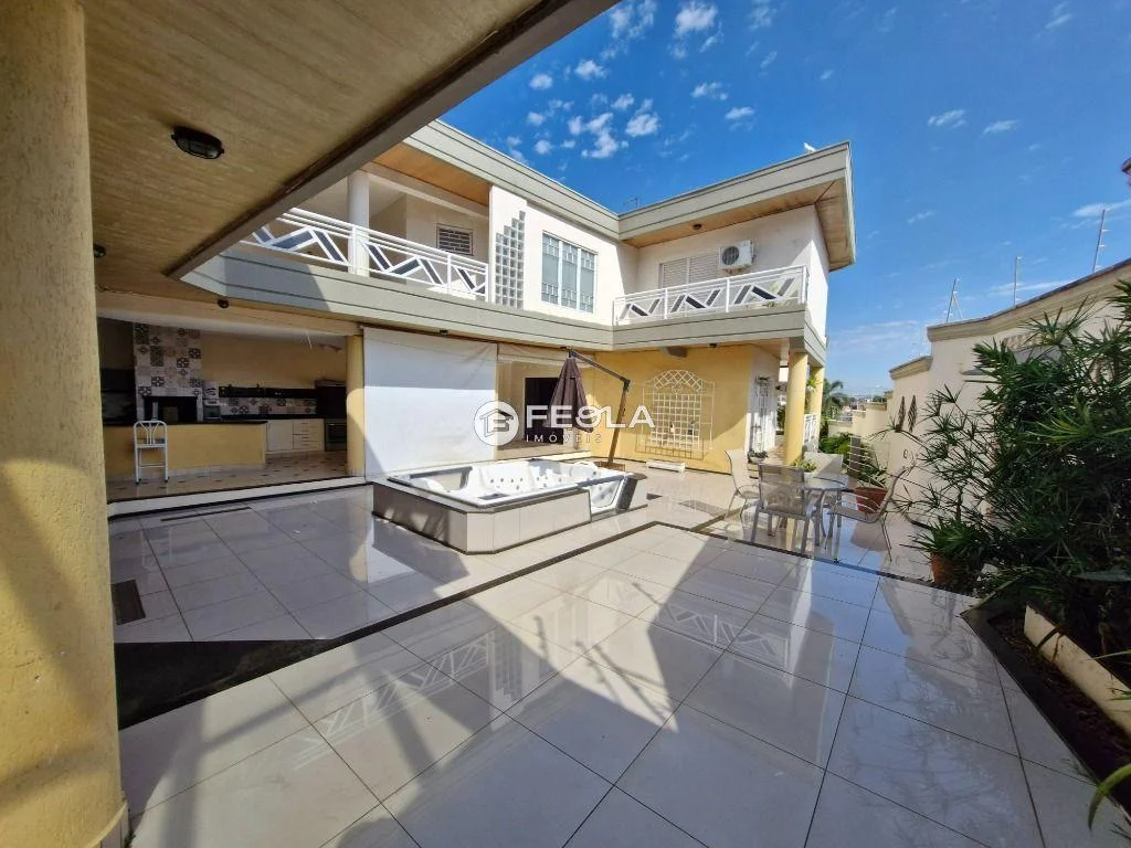Casa para alugar em Santa Bárbara D'Oeste, Vila Godoy, com 4 suítes, com 547.66 m²