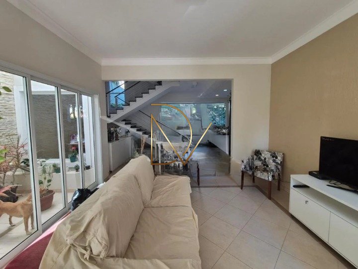 Casa à venda com 4 quartos, 1 suíte, 4 vagas e 220m² no Vila Marieta, Campinas (SP) — foto 4 de 30