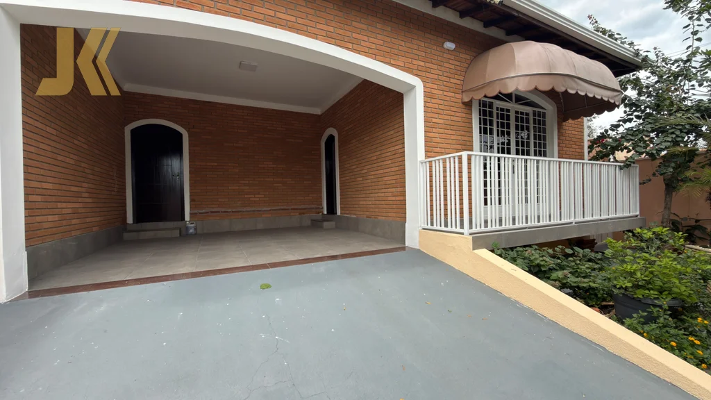 Casa à venda em Jaguariúna, Nova Jaguariúna, com 3 quartos, com 179 m²