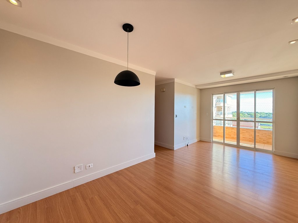 Apartamento para alugar em Maringá, Zona 08, com 3 quartos, com 82.41 m², Portal de Elyon