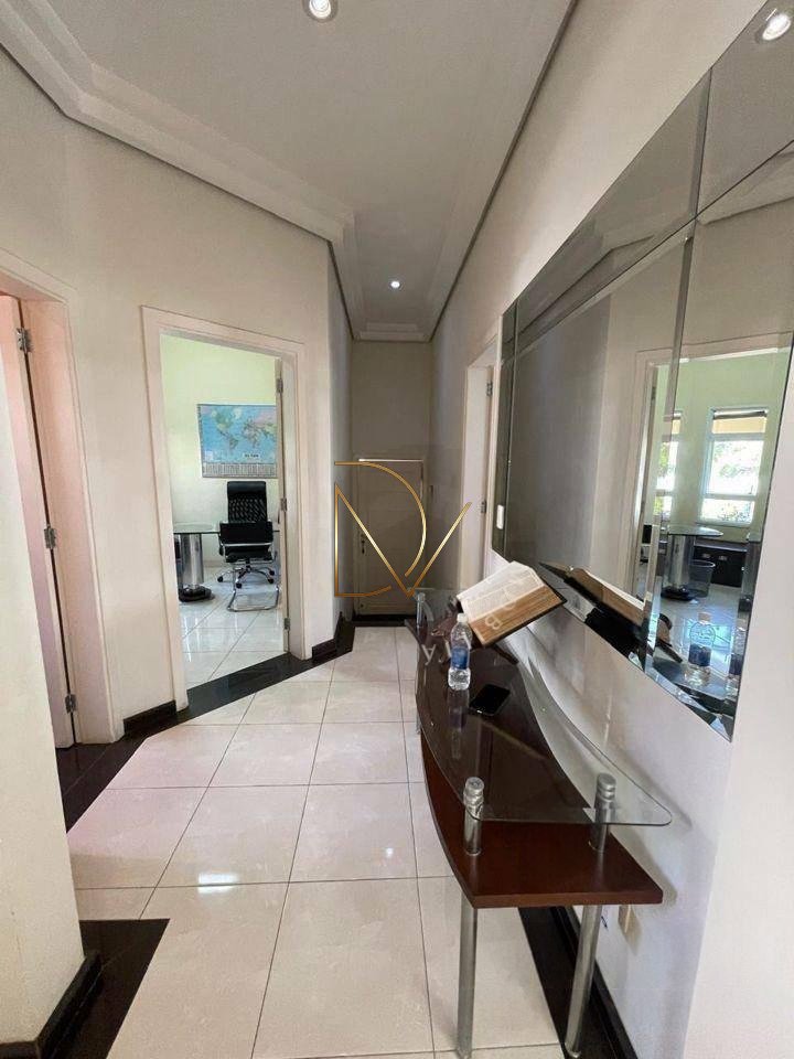 Casa à venda com 4 quartos, 4 suítes, 6 vagas e 396m² no Vila Marieta, Campinas (SP) — foto 11 de 30