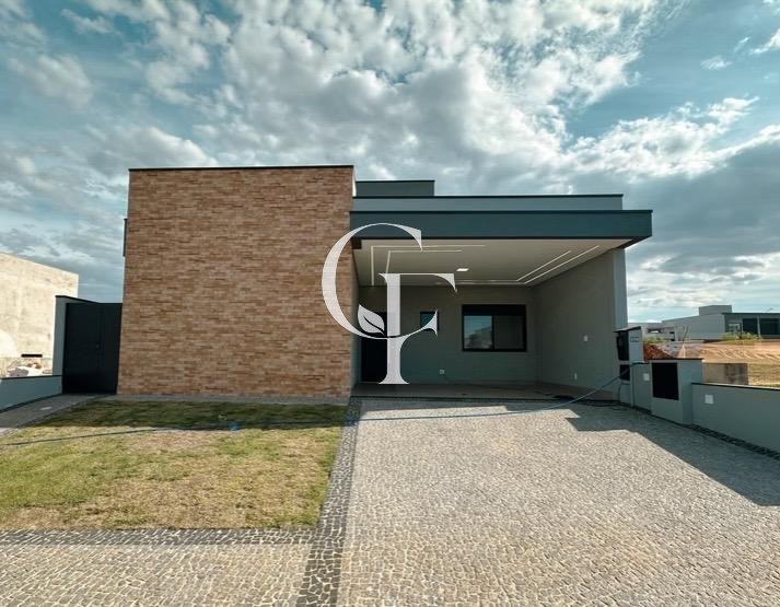 Casa à venda em Paulínia, Parque Brasil 500, com 3 suítes, com 212.86 m², Santorini Residencial Club