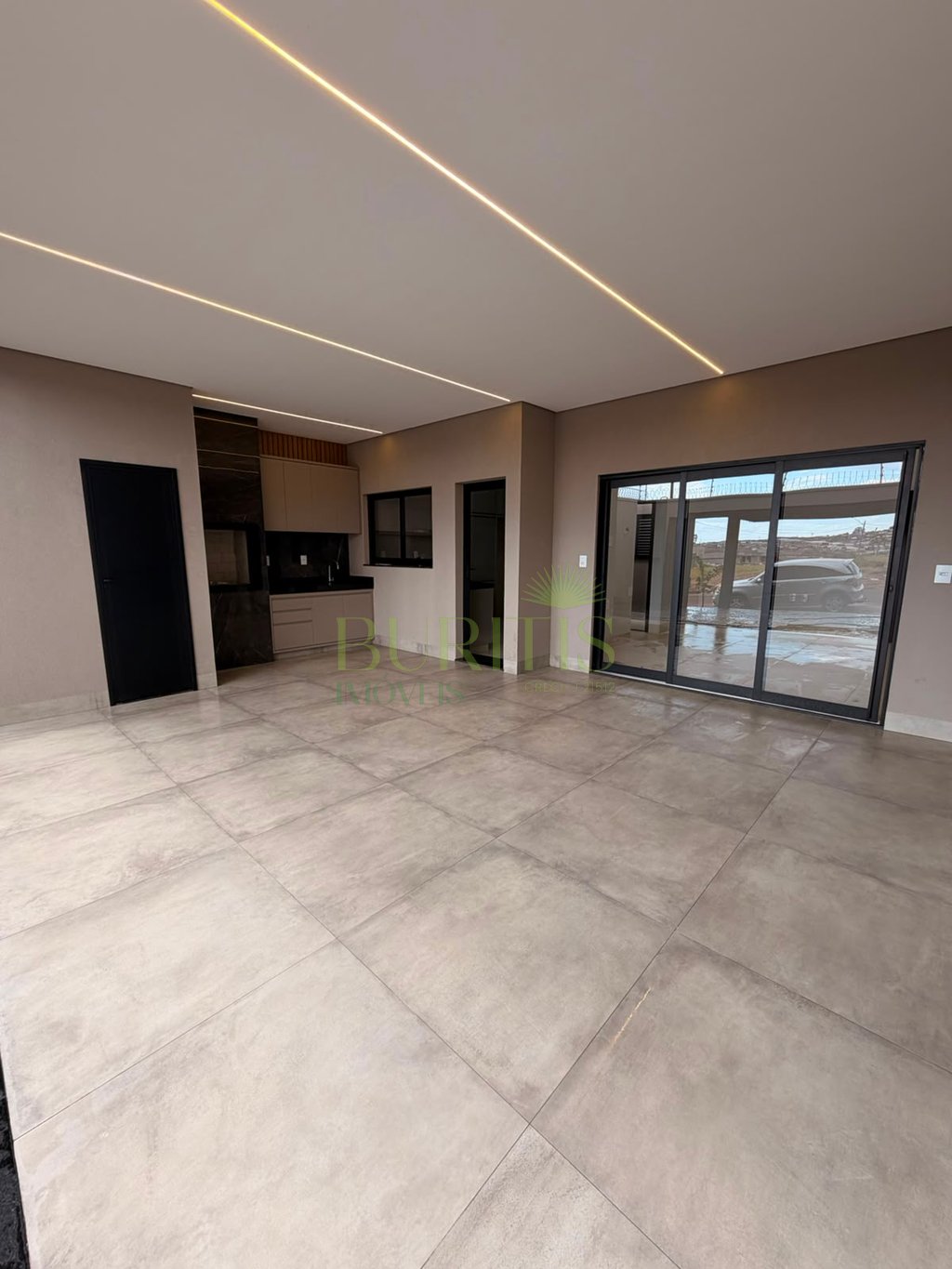 Casa à venda em Rio Verde, Residencial Canaã, com 3 quartos, com 160 m²