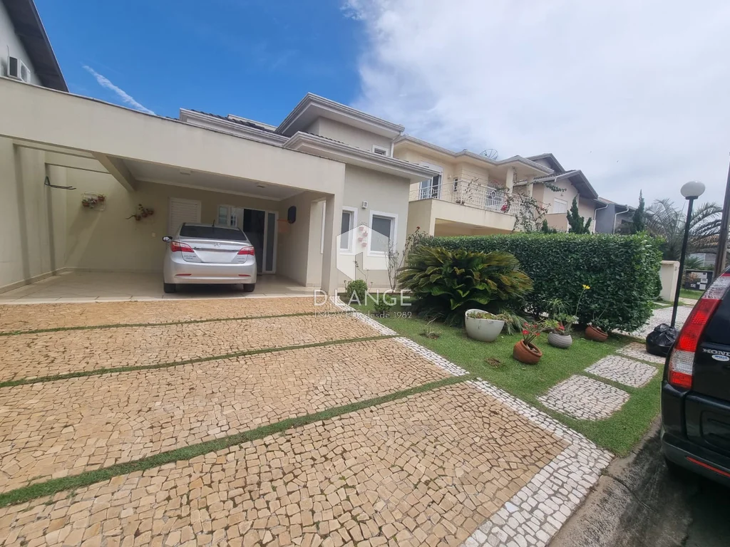 Casa à venda em condomínio de alto padrão, bairro Fazenda Santa Cândida, região de Alphaville I, em Campinas - SP