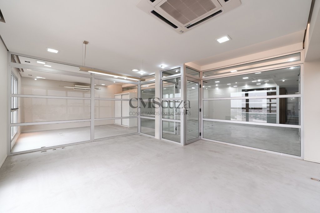 Andar inteiro à venda no Ed. CITY HALL, com 242 m², salas de diversos tamanhos, 6 vagas - Próximo do Centro Cívico de Londrina-Pr